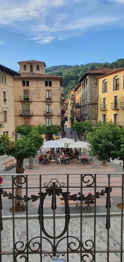 El Mussol De La Vila Camprodon, Balconets Amb Vistes A La Placa ภายนอก รูปภาพ