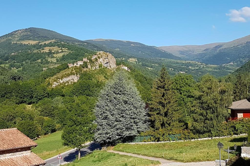 El Mussol De La Vila Camprodon, Balconets Amb Vistes A La Placa ภายนอก รูปภาพ