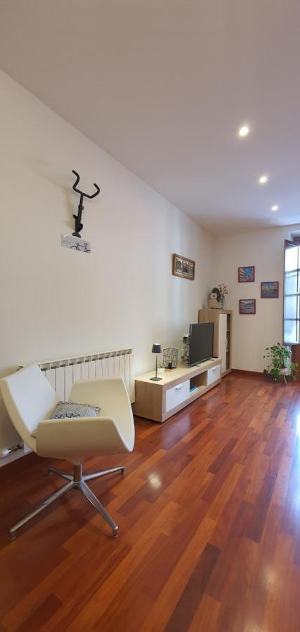 El Mussol De La Vila Camprodon, Balconets Amb Vistes A La Placa ภายนอก รูปภาพ