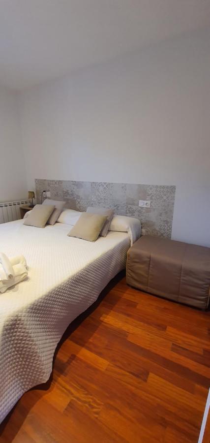 El Mussol De La Vila Camprodon, Balconets Amb Vistes A La Placa ภายนอก รูปภาพ